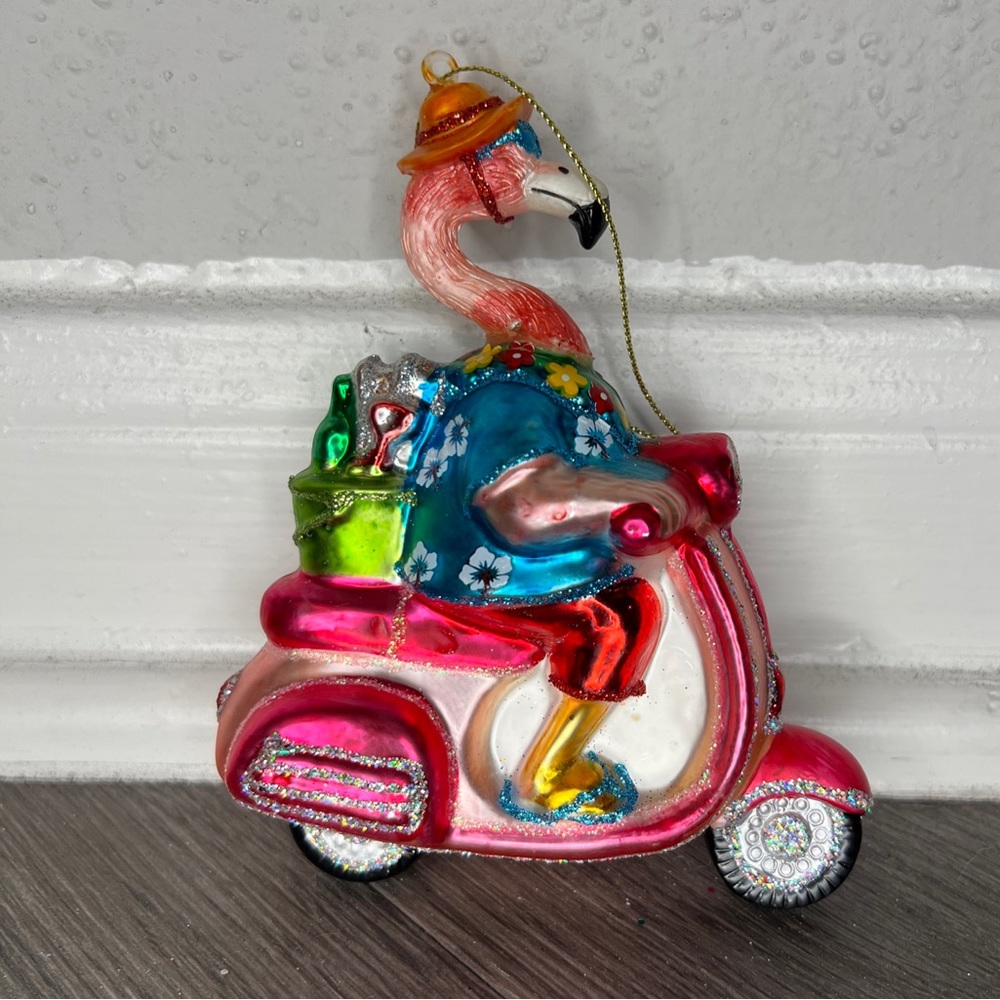 Robert STANLEY Home Collection Flamingo on Scooter~ Blown Glass Ornament